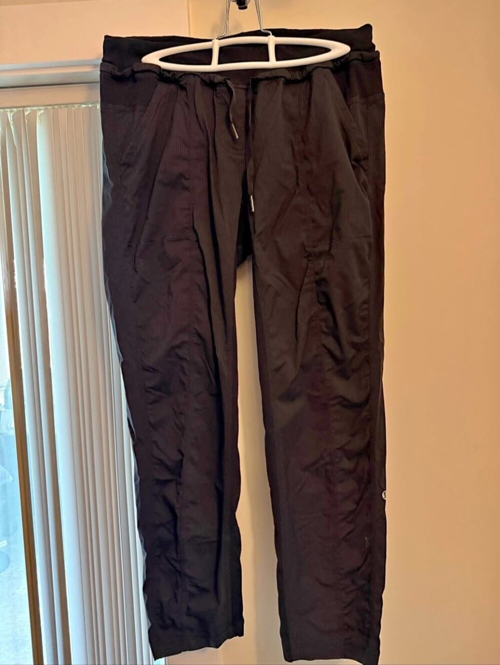 Lululemon Mid-rise Studio 7/8 Length Bottoms